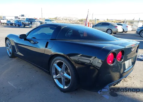 2013 Chevrolet Corvette z USA, uszkodzony, nr VIN 1G1YE2DW7D5106106